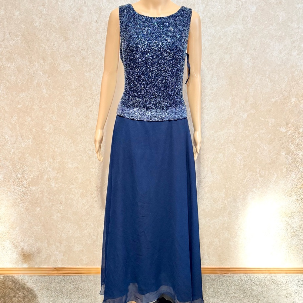 Elegant navy Blue Sleeveless Chadwick's mother of the bride/groom dress 14P
